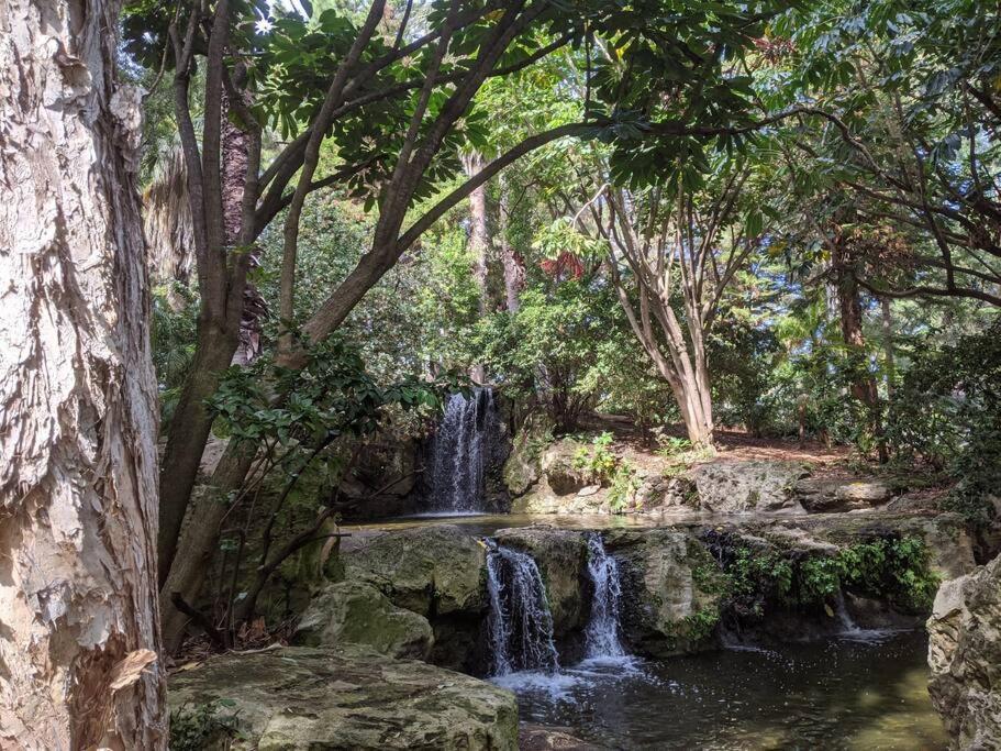 City & Lakeside With Free Parking, Pool And 10 Mins Walk Into The City Perth Esterno foto